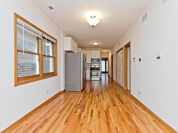 3rd image of 1430 N Bosworth Ave APT 3