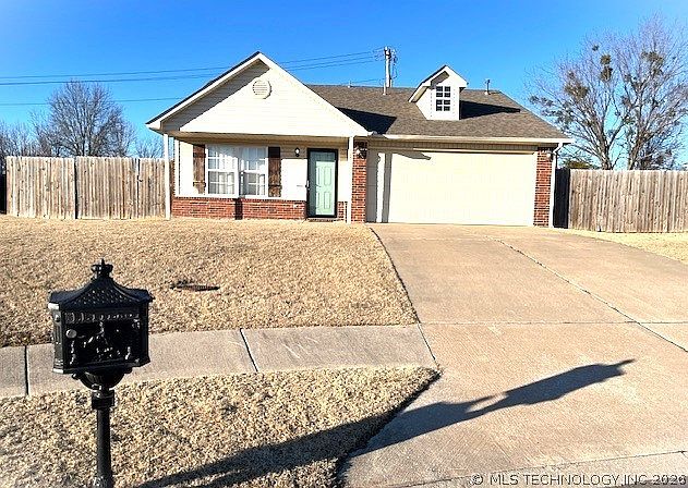 1st image of 1105 SE 22nd St