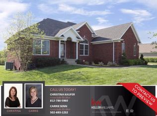 711 Willow Oak Dr, Georgetown, IN 47122
