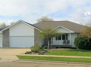 708 W Laquinta St, Sioux Falls, SD 57108