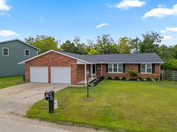 180 Raceview Dr, Ona, WV 25545