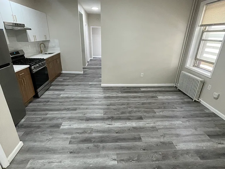 13 Brinsmaid Pl #4 — Photo 2