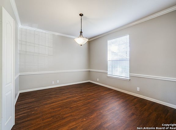 5th image of 8519 Camberwell Dr