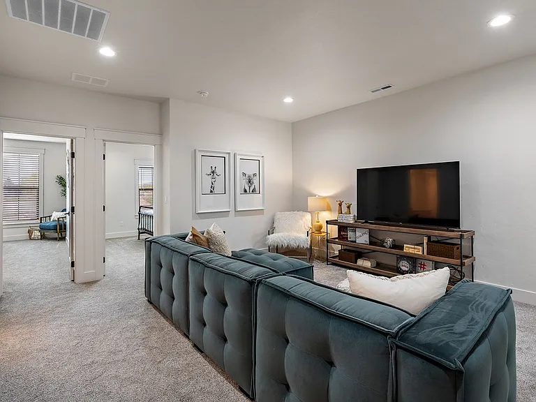 2460 W Iron Coop St #1 — Photo 16