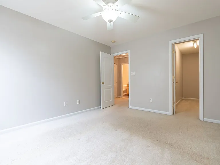 4022 Holston Ct — Photo 25