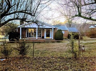 1977 Thunder Rd #10, Chapmanville, WV 25508