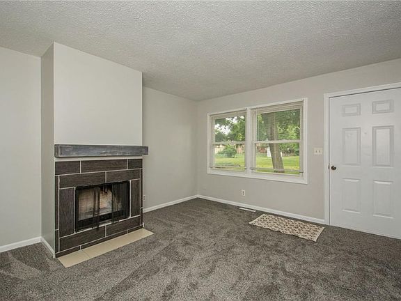 2nd image of 721 NW Greenwood St #14