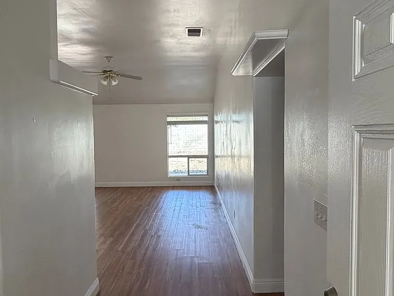 5800 Potenza Ln — Photo 7