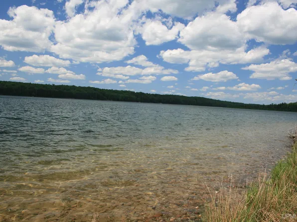 Smoky Lake Dr, Iron River, MI 49935