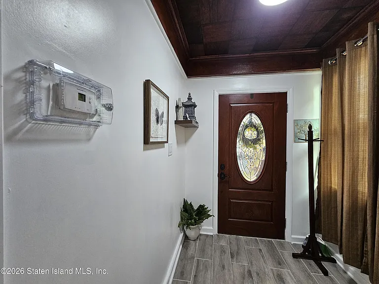 270 Saint John Ave — Photo 3