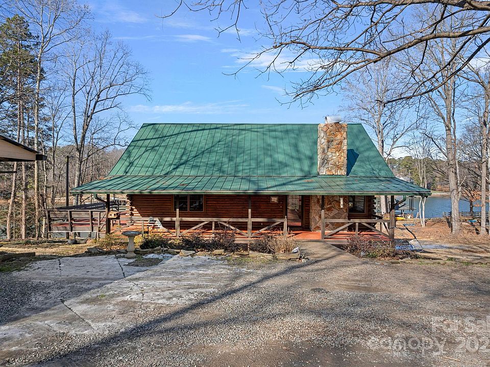 1st image of 136 Hileath Dr