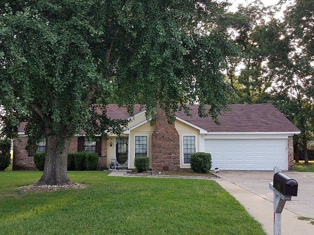 1st image of 1762 E Pear Ln