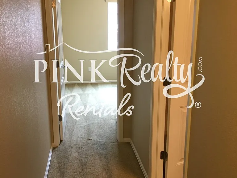 2317 Washo Cir — Photo 32