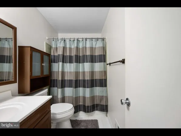 7824 Marconi Ct, Springfield, VA 22153