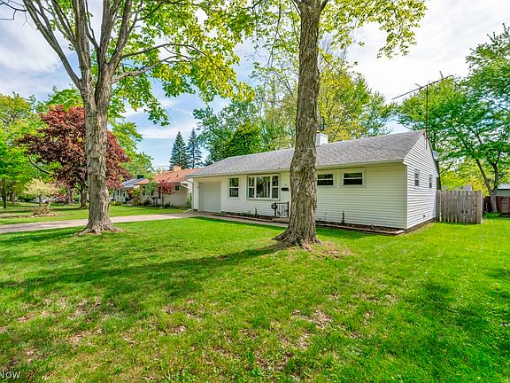 4th image of 44 Circle Dr