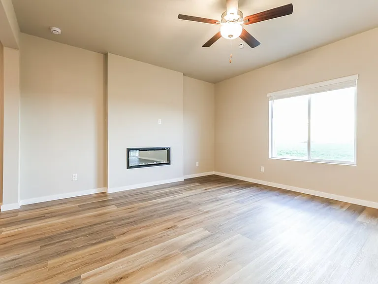 7324 Crystal Ave — Photo 6