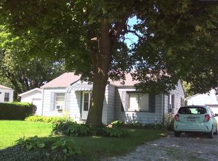 2210 Maplewood Rd, Fort Wayne, IN 46819