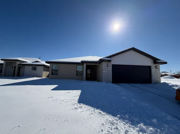 1028 Clover Ln, Roswell, NM 88203