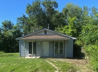 5711 N Park Dr, East Saint Louis, IL 62204