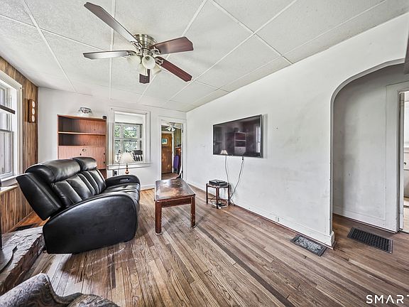 5th image of 271 South Street