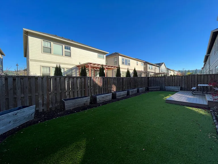 14753 NW Olive St — Photo 44