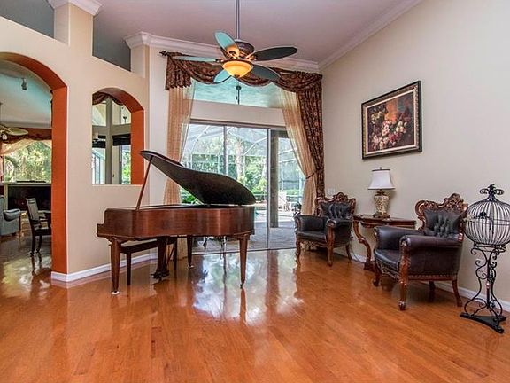 4th image of 5926 Cherry Oak Dr