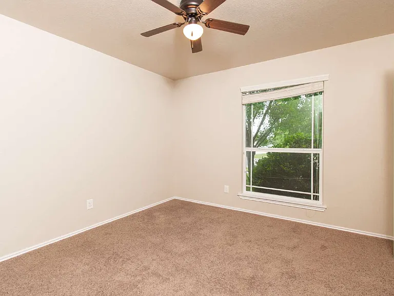 5409 Rimes Ct — Photo 14