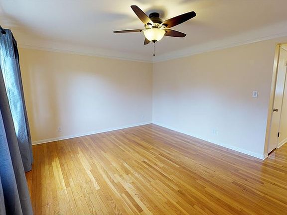 5th image of 9901 Gabriella Dr