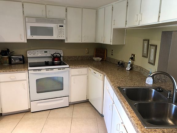 5th image of 7540 Sunshine Skyway Ln S APT 118