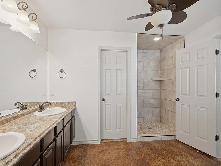 1118 Cedar Creek Rd — Photo 16