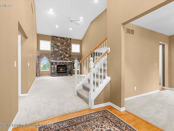 5th image of 11624 Hardwood Dr