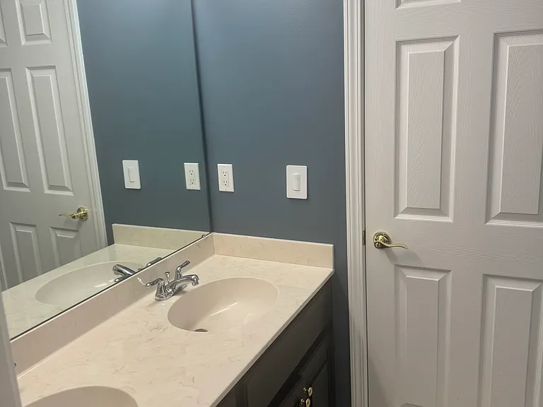 1084 Plantation Trl #A — Photo 7