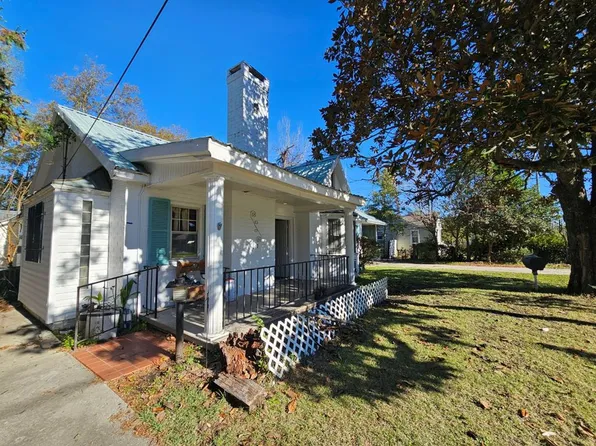 610 Hampton St, Elloree, SC 29047