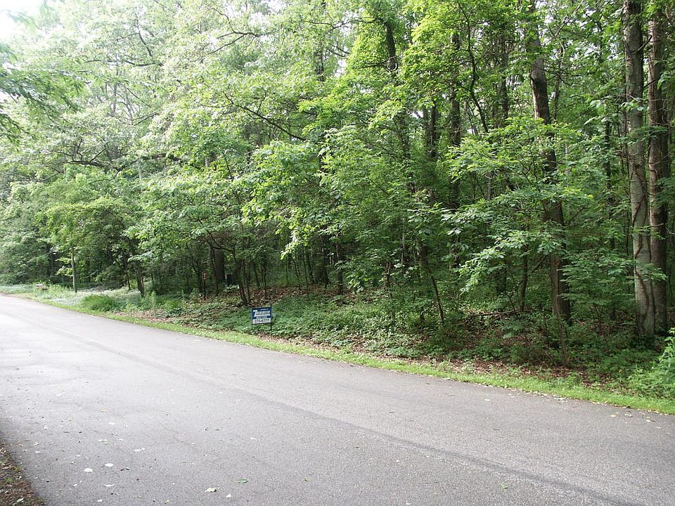 2nd image of 4751 Carver Dr