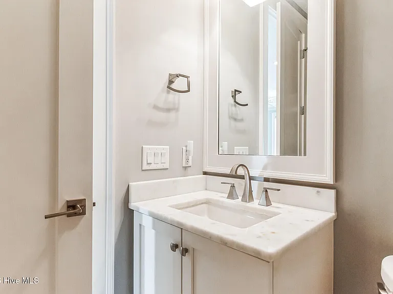 3609 Watercraft Ferry Ave — Photo 5