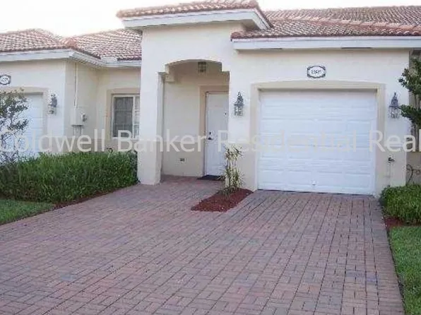 2331 Windjammer Way, West Palm Beach, FL 33411