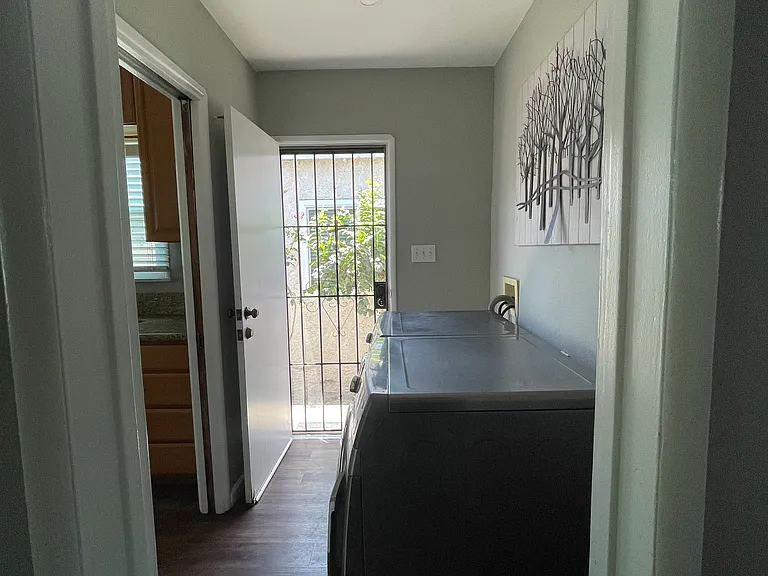 2375 Wilma Ave — Photo 14