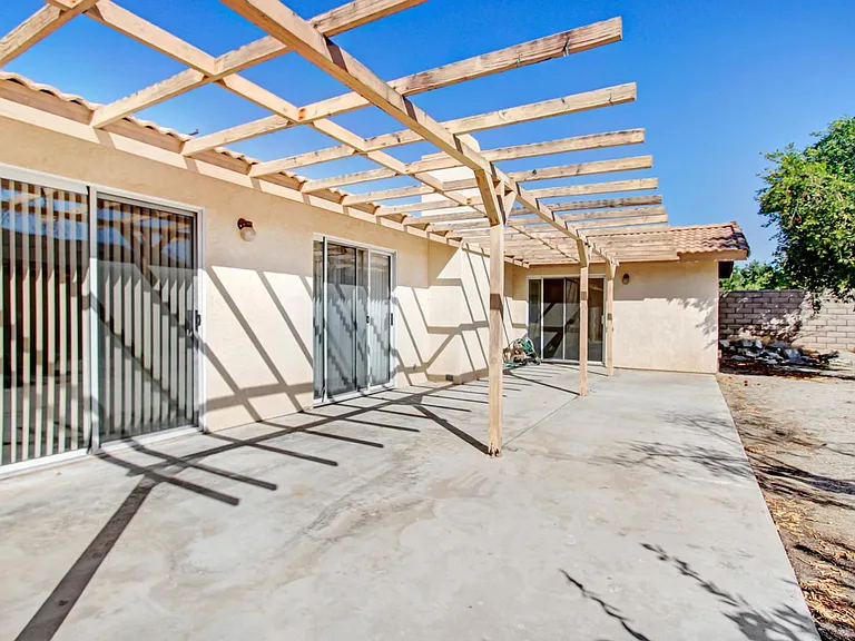 43580 Texas Ave — Photo 5