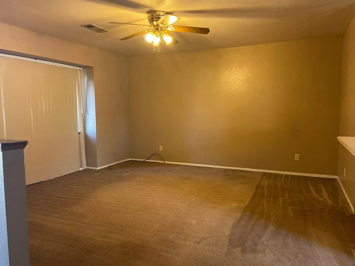 1869 S. Laspina St - 3 Bedroom 2 Bathroom - Tulare — Photo 4