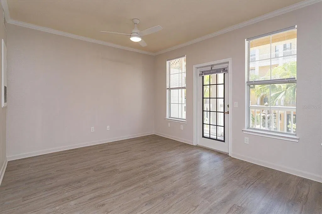 Studio, 1.0 bath, 481 sqft, $1,350 — Photo 2