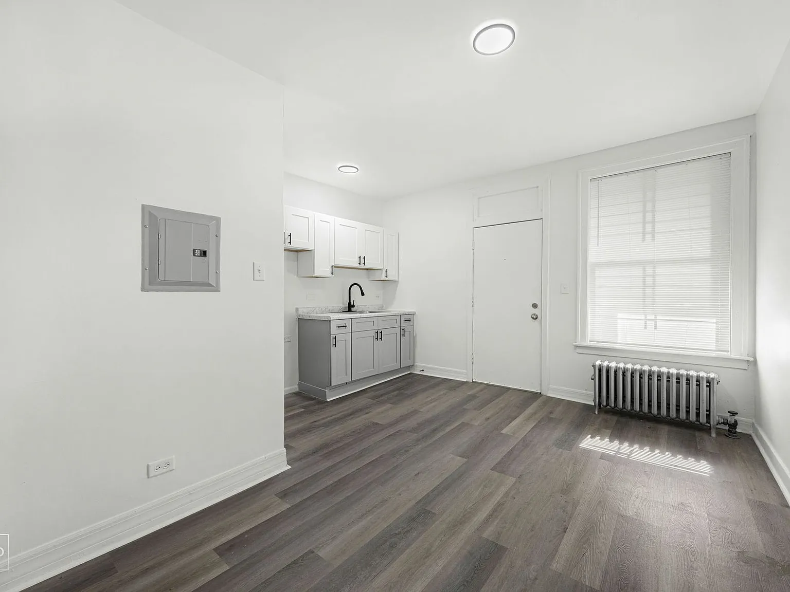8101 S Drexel — Photo 3