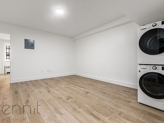 5th image of 123 8th Ave #Ga