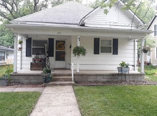 218 S Cottonwood St, Iola, KS 66749