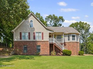 4370 Bienville Rd, Nesbit, MS 38651