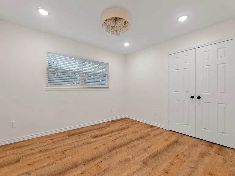 7508 Deaver Dr — Photo 30