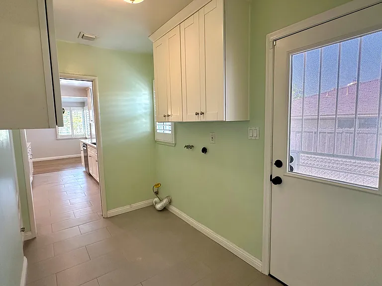 248 Bloom Dr — Photo 13