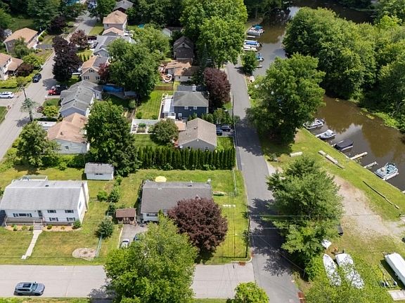 2nd image of 67 Greenbrook Dr
