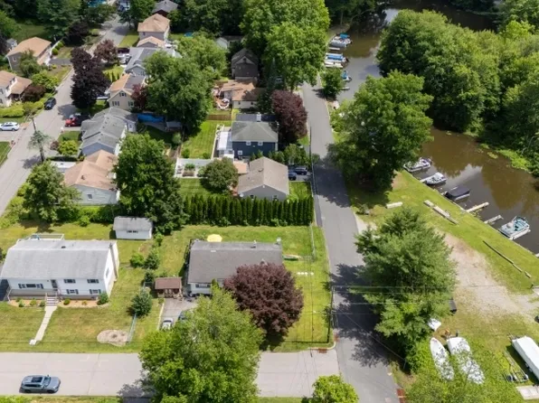 67 Greenbrook Dr, West Milford Twp., NJ 07480
