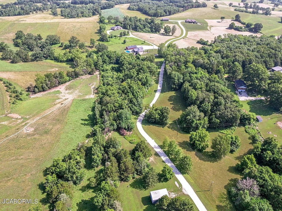 1st image of Gesina Dr