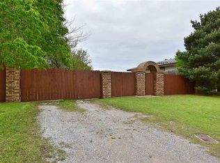 2324 SW H Ave, Lawton, OK 73505